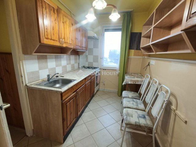 Eladó téglalakás, Kunszentmártonban 23 M Ft, 2 szobás