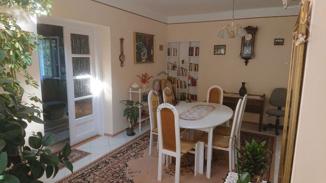 Eladó családi ház, Balatonföldváron 114.9 M Ft, 6 szobás