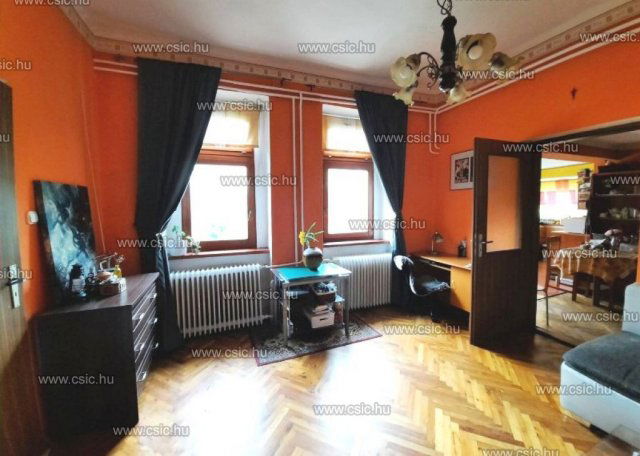 Eladó családi ház, Budapesten, IV. kerületben 78 M Ft