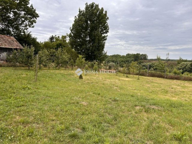 Eladó családi ház, Batykon 55 M Ft, 4 szobás