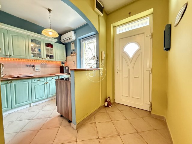 Eladó téglalakás, Szegeden 74.9 M Ft, 3 szobás