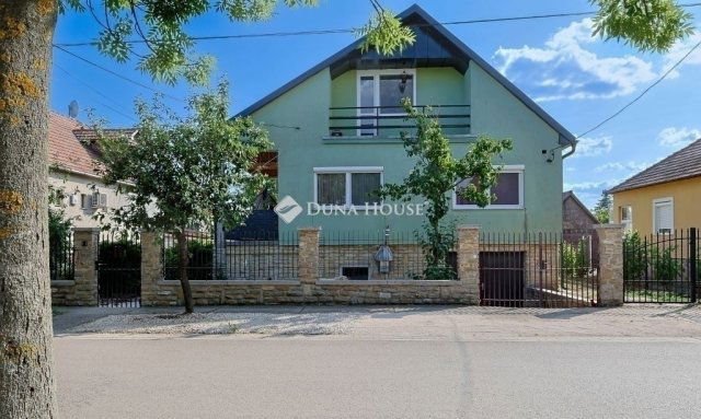 Eladó családi ház, Budapesten, XVI. kerületben 154.99 M Ft