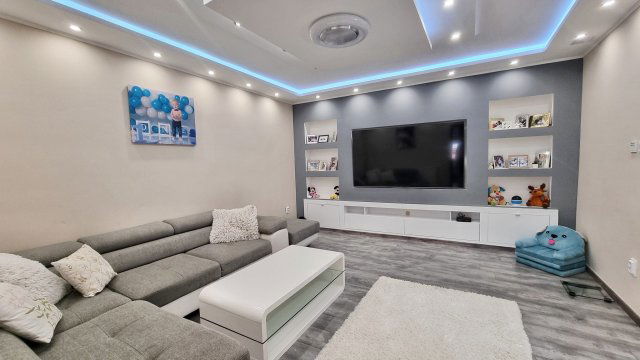 Eladó családi ház, Nyíregyházán 104.9 M Ft, 5 szobás