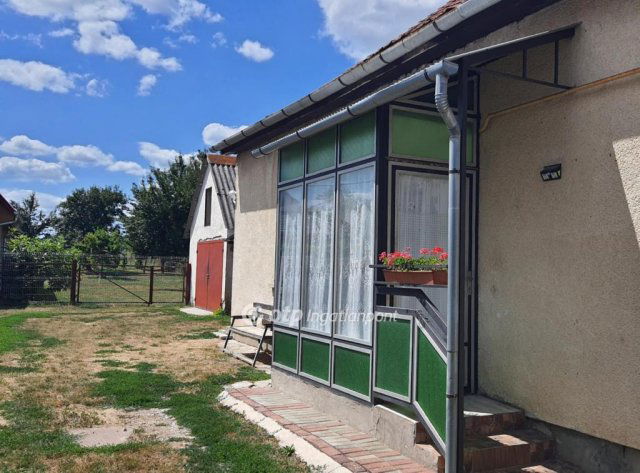 Eladó ikerház, Marcaliban 35 M Ft, 2+2 szobás