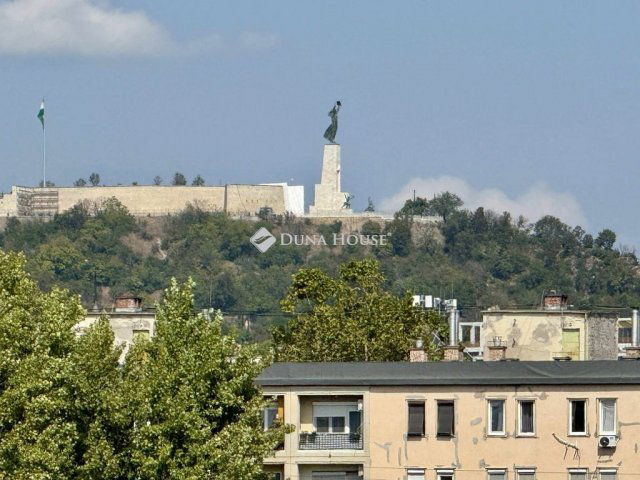 Eladó téglalakás, Budapesten, XI. kerületben, Nádorliget utcában