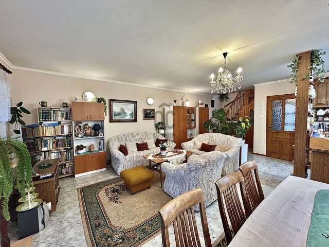 Eladó családi ház, Dunaremetén 86.9 M Ft, 4 szobás