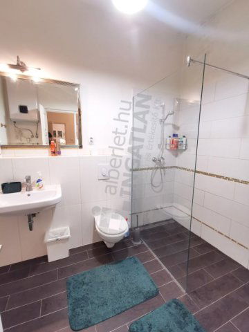 Kiadó téglalakás, albérlet, VI. kerületben, Andrássy úton