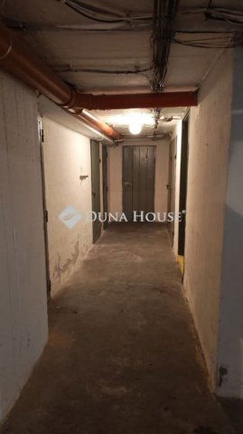 Eladó téglalakás, Kecskeméten 65.9 M Ft, 4 szobás