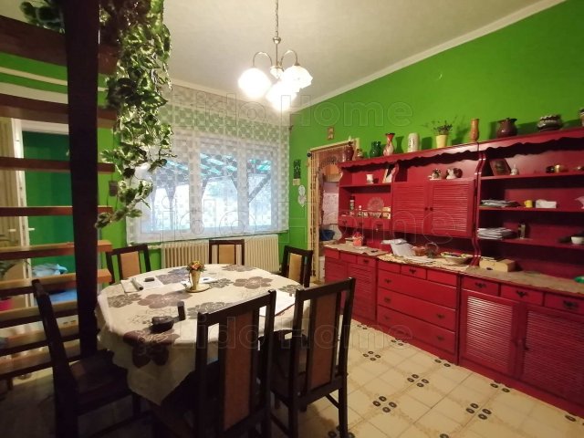 Eladó családi ház, Lengyeltótiban 51.99 M Ft, 3 szobás