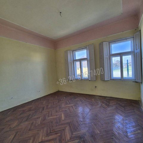 Eladó családi ház, Tiszalúcon, Alkotmány utcában 7.9 M Ft