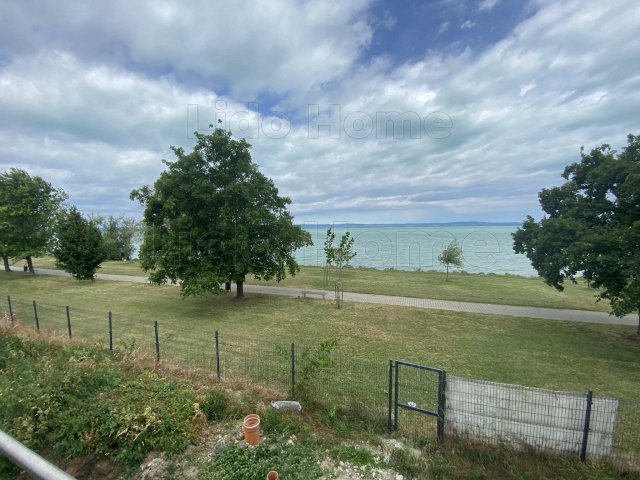 Eladó téglalakás, Siófokon 191.956 M Ft, 4 szobás