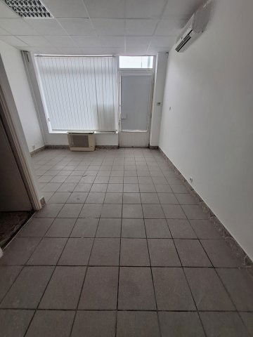 Eladó üzlethelyiség, Baján 16 M Ft / költözzbe.hu