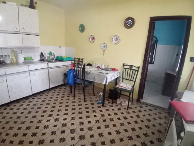 Eladó családi ház, Hatvanban 25.9 M Ft, 2 szobás