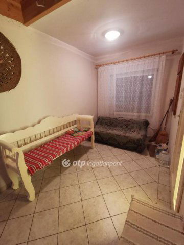 Eladó nyaraló, Cegléden 30 M Ft, 1 szobás / költözzbe.hu