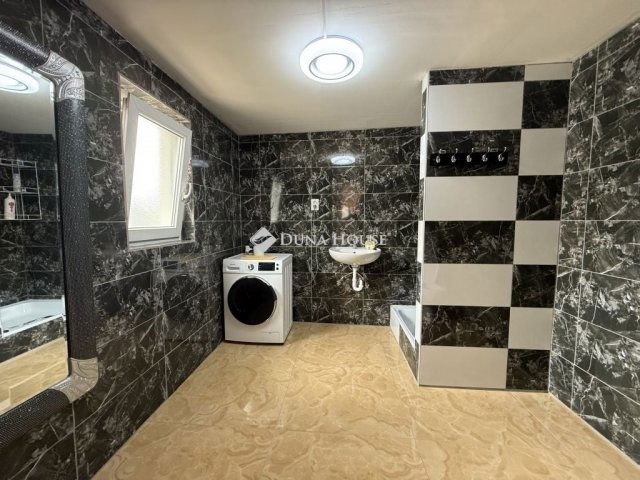 Eladó családi ház, Budapesten, XIX. kerületben 120 M Ft