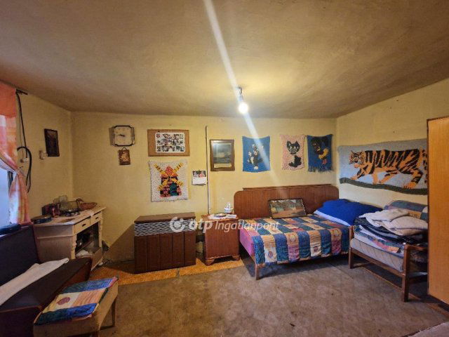 Eladó családi ház, Karcagon 10.49 M Ft, 2 szobás