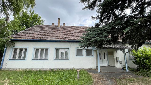 Kiadó iroda, Győrött 250 E Ft / hó, 7 szobás