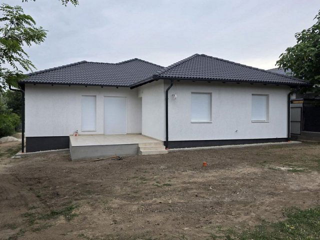 Eladó családi ház, Érden 135 M Ft, 4 szobás