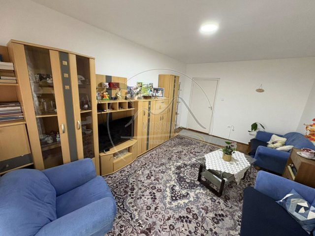 Eladó panellakás, Gyulán 33.75 M Ft, 2 szobás