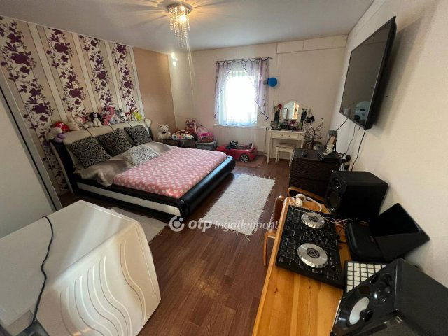 Eladó családi ház, Tápiószelén 17.5 M Ft, 2 szobás