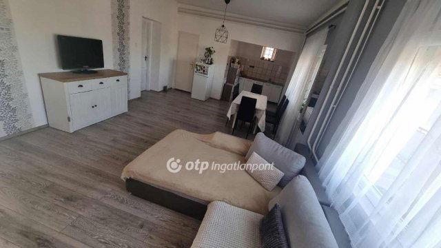Eladó családi ház, Albertirsán 80 M Ft, 3 szobás