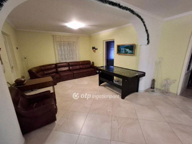 Eladó családi ház, Szécsényen 39 M Ft, 2 szobás