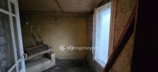 Eladó családi ház, Létavértesen 22.5 M Ft, 2 szobás