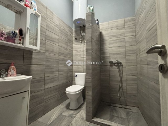 Eladó téglalakás, Budapesten, XXI. kerületben 31.5 M Ft