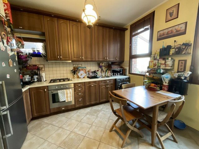 Eladó ikerház, Budapesten, XXI. kerületben, Tölgyes úton