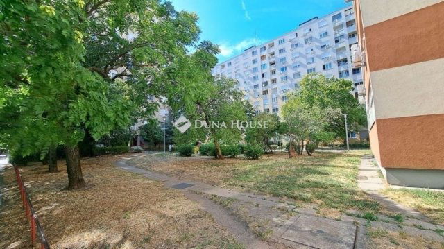 Eladó panellakás, Budapesten, IV. kerületben 56 M Ft, 1 szobás