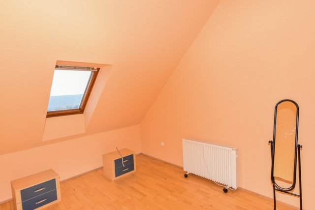 Eladó családi ház, Balatonalmádiban 179.9 M Ft, 2+1 szobás