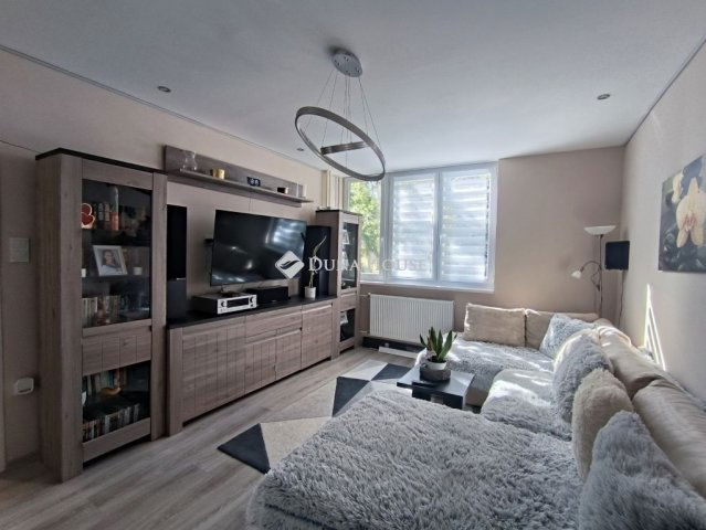 Eladó téglalakás, Budapesten, XXI. kerületben 72 M Ft, 3 szobás