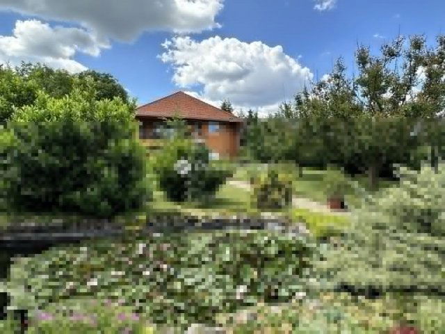 Eladó családi ház, Kozármislenyen 183.9 M Ft, 6 szobás