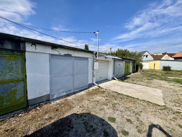 Eladó garázs, Székesfehérvárott, Szent Gellért utcában