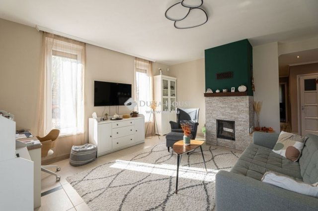 Eladó családi ház, Kecskeméten 175 M Ft, 7 szobás