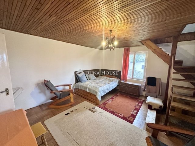Eladó családi ház, Szentendrén 83.5 M Ft, 2 szobás
