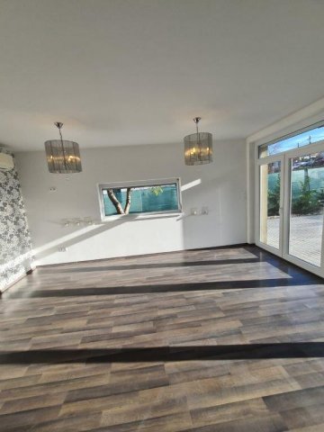 Kiadó családi ház, albérlet, Budapesten, III. kerületben