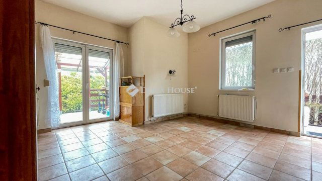 Eladó ikerház, Szigetszentmiklóson 72 M Ft, 3 szobás