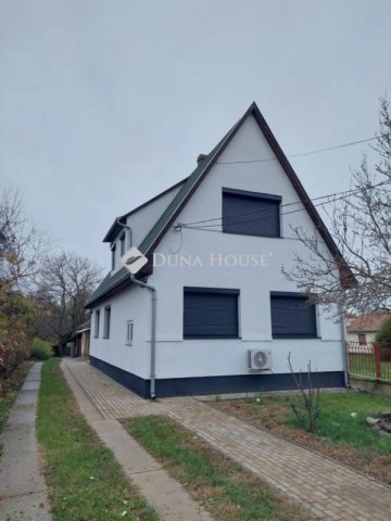 Eladó családi ház, Tiszafüreden 119.9 M Ft, 3 szobás