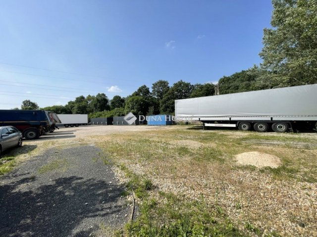 Eladó ipari ingatlan, Budapesten, XVII. kerületben 299 M Ft