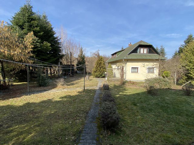 Eladó családi ház, Pilismaróton 149.9 M Ft, 5 szobás