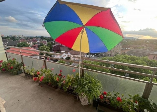 Eladó téglalakás, Budapesten, XV. kerületben 69.5 M Ft, 2 szobás