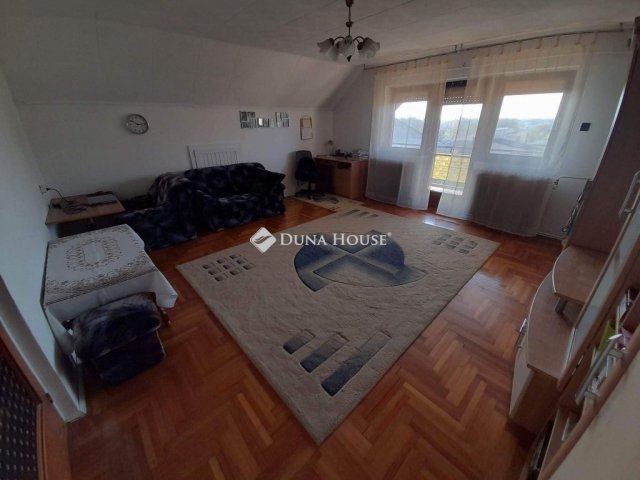 Eladó családi ház, Budapesten, XVIII. kerületben 220 M Ft