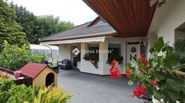 Eladó családi ház, Kecskeméten 139.9 M Ft, 4 szobás