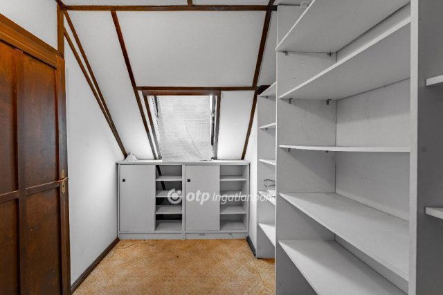 Eladó téglalakás, Budapesten, II. kerületben 179.9 M Ft