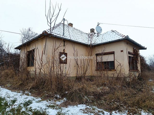 Eladó mezogazdasagi ingatlan, Szakcson 1.4 M Ft, 3 szobás