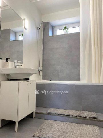 Eladó téglalakás, Orfűn 119.9 M Ft, 4 szobás