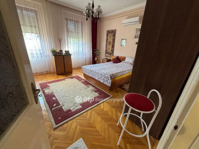 Eladó családi ház, Nyíregyházán 95 M Ft, 4+1 szobás