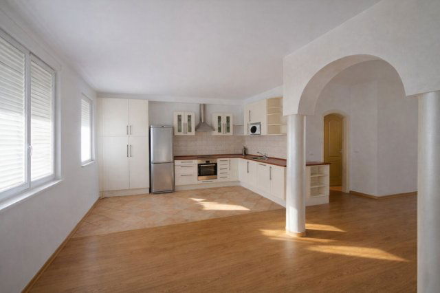 Eladó téglalakás, Sopronban 76.9 M Ft, 3 szobás