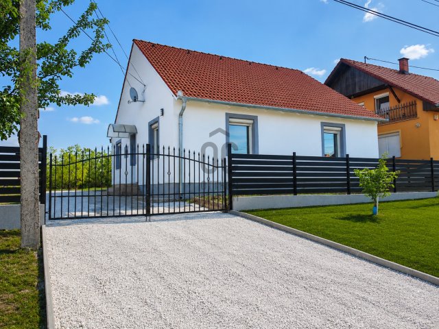Eladó családi ház, Nagyszentjánoson 69.9 M Ft, 3 szobás